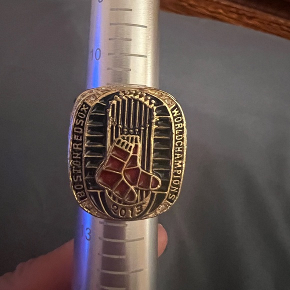 Boston Red Socks 2013 World Series Ring, men’s size 11.5, good condition - Picture 1 of 7